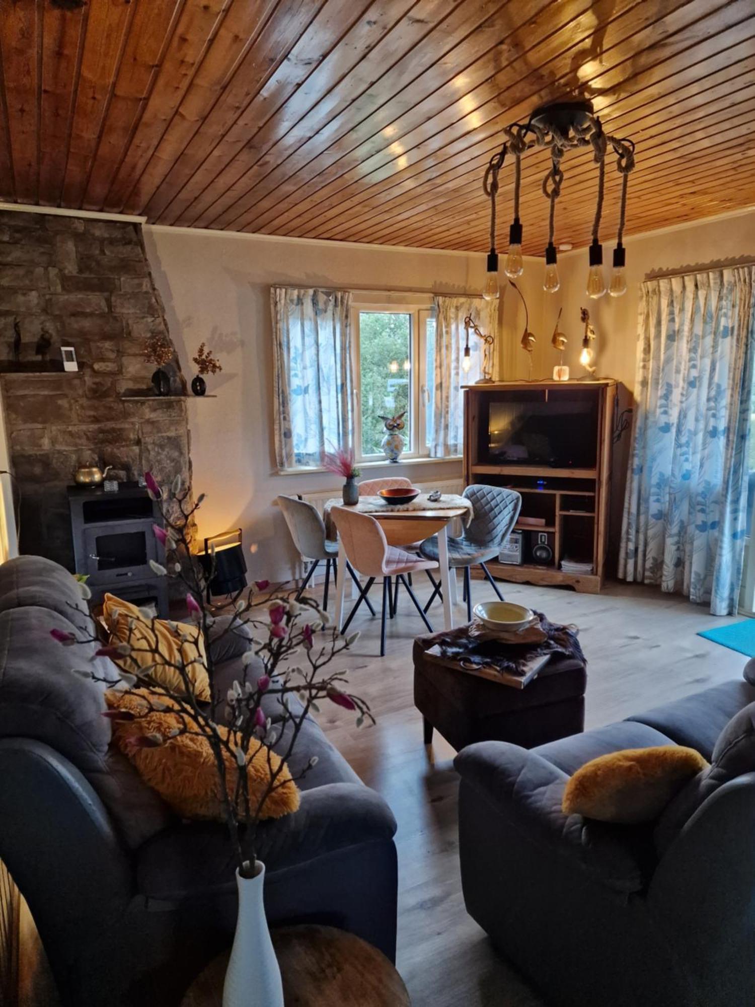 Bungalow Belle Vue - Camping International - Bomal - Durbuy Bagian luar foto